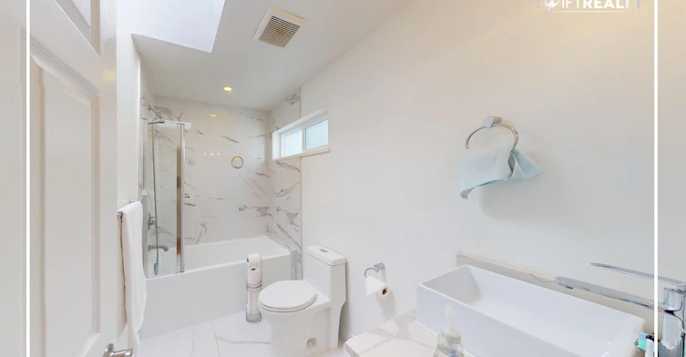 635 W Queens Road, North Vancouver, BC, V7N 2L2 - 14