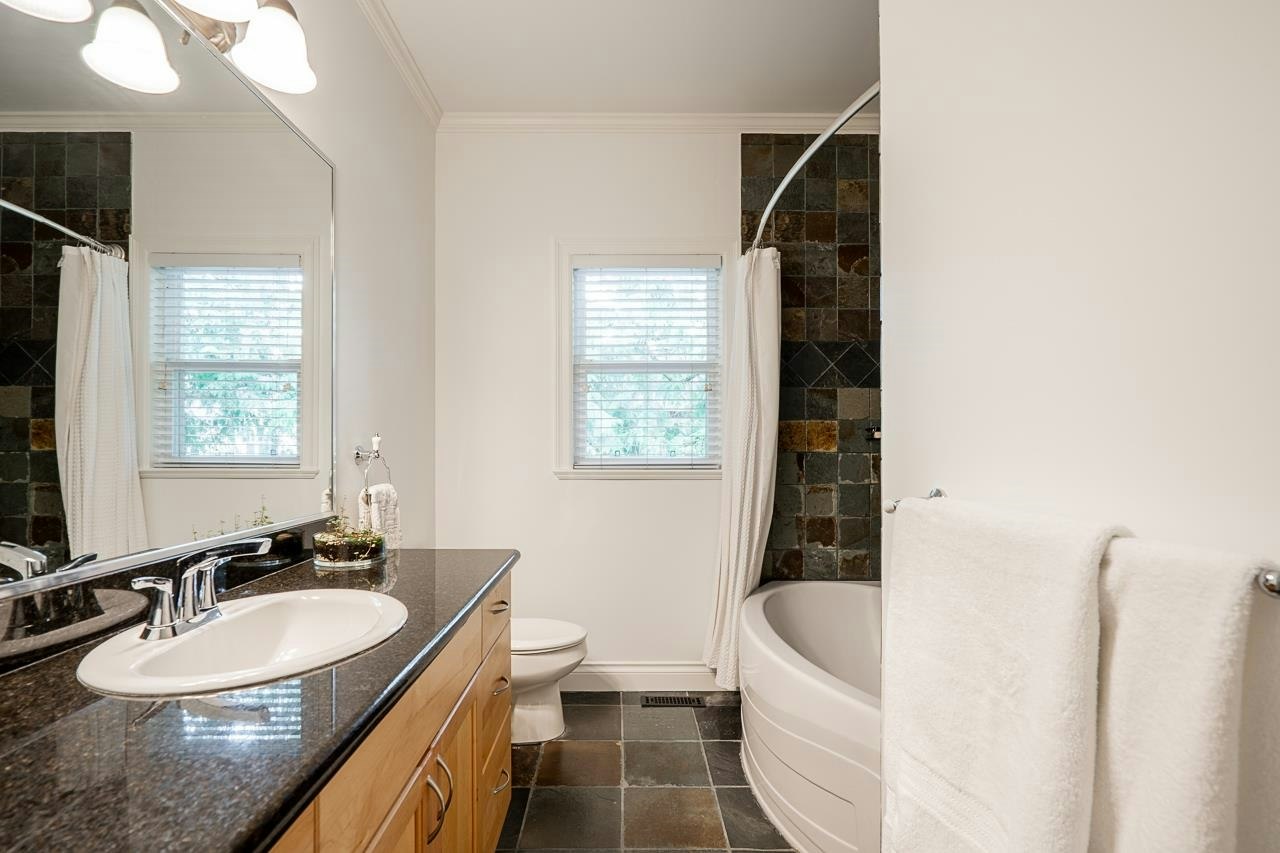 2440 124b Street, Surrey, BC, V4A 3N6 - 24