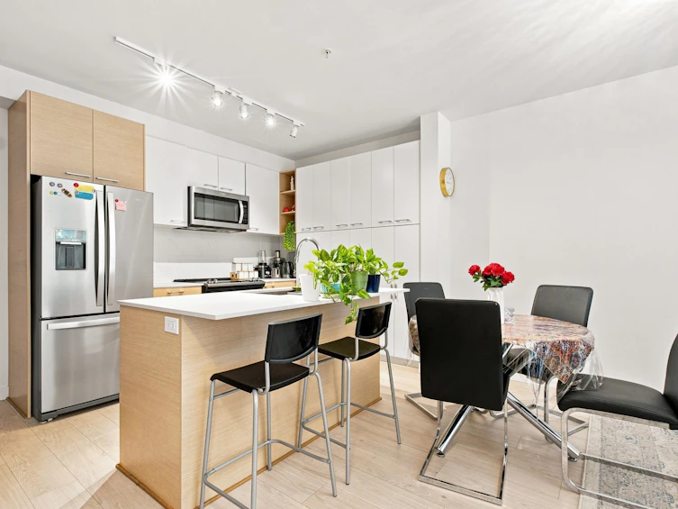 118-13963 105 Boulevard, Surrey, BC, V3T 0M9 - 8
