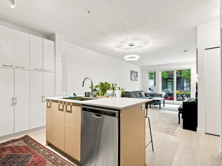 118-13963 105 Boulevard, Surrey, BC, V3T 0M9 - 11