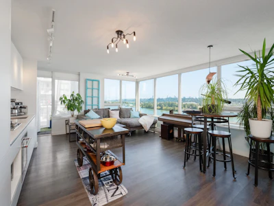 1709-988 Quayside Drive - 4