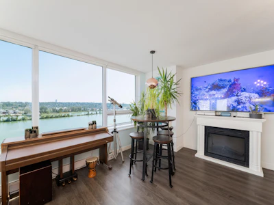 1709-988 Quayside Drive - 5