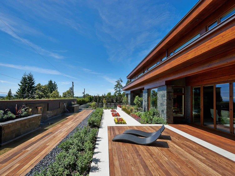 6889 S Balsam Street, Vancouver, BC, V6P 5W9