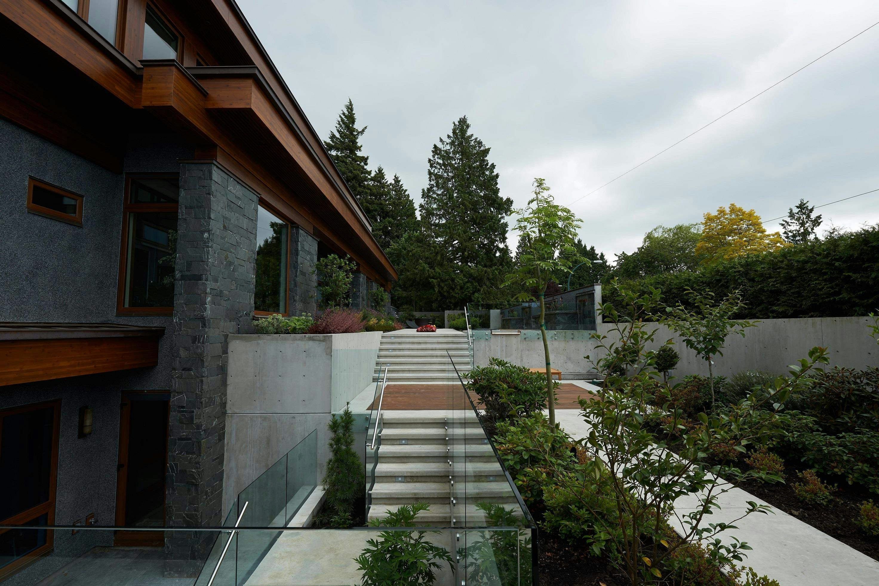 6889 S Balsam Street, Vancouver, BC, V6P 5W9 - 20