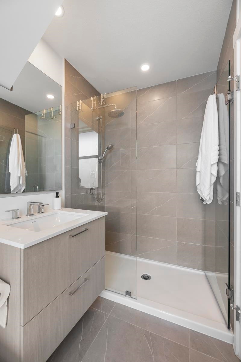 611-707 Como Lake Avenue, Coquitlam, BC, V3J 0J5 - 20