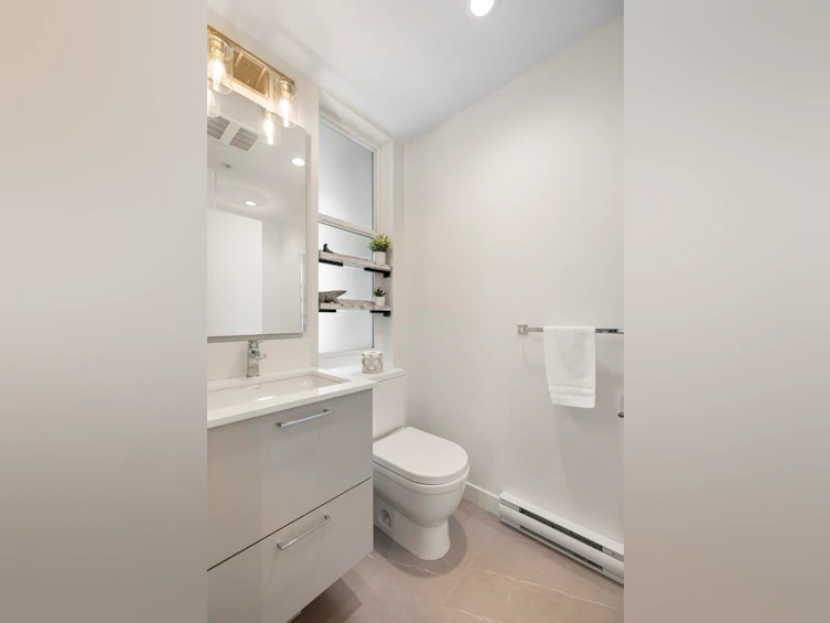 611-707 Como Lake Avenue, Coquitlam, BC, V3J 0J5 - 23