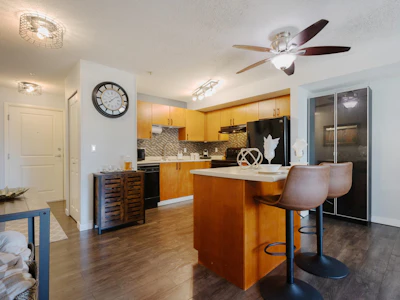 306-5465 203 Street - 3