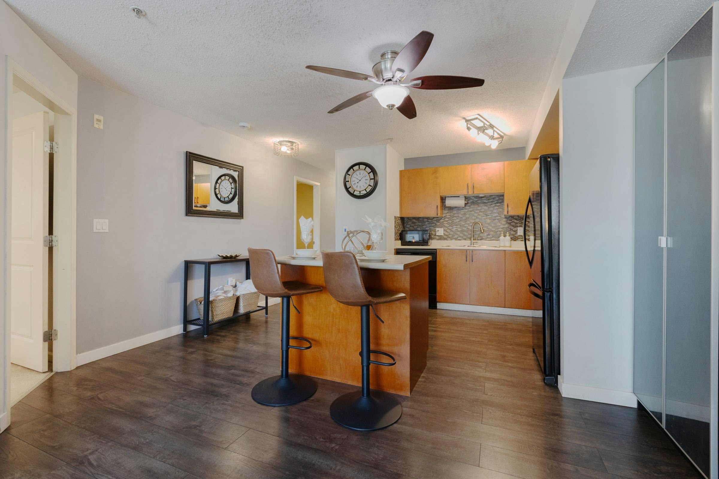 306-5465 203 Street - 4