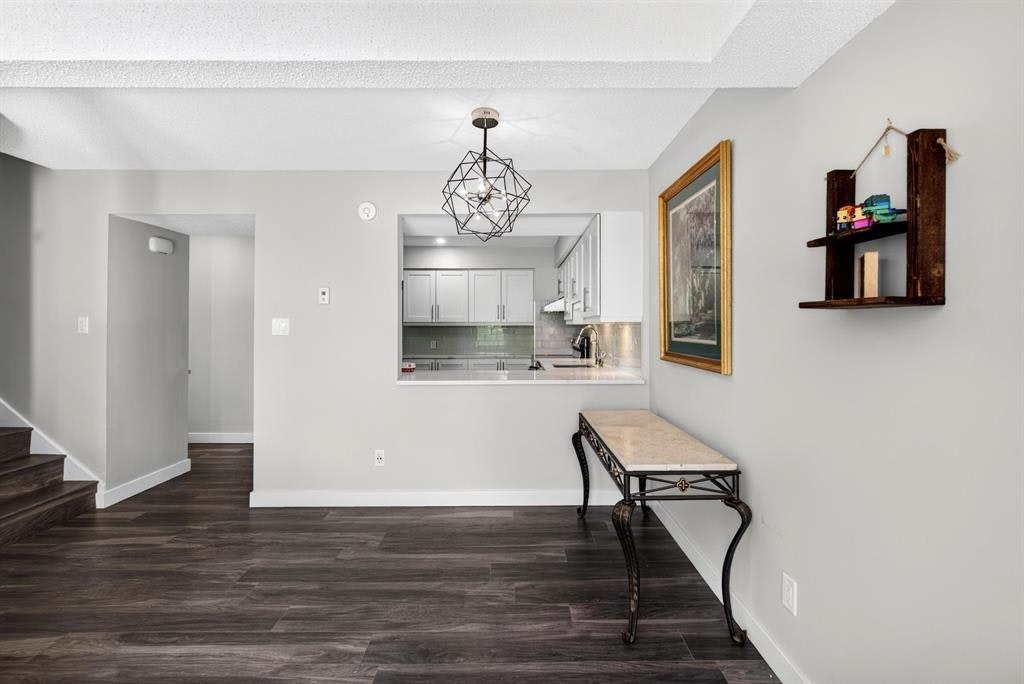 7330 Coronado Drive, Burnaby, BC, V5A 1R1 - 5
