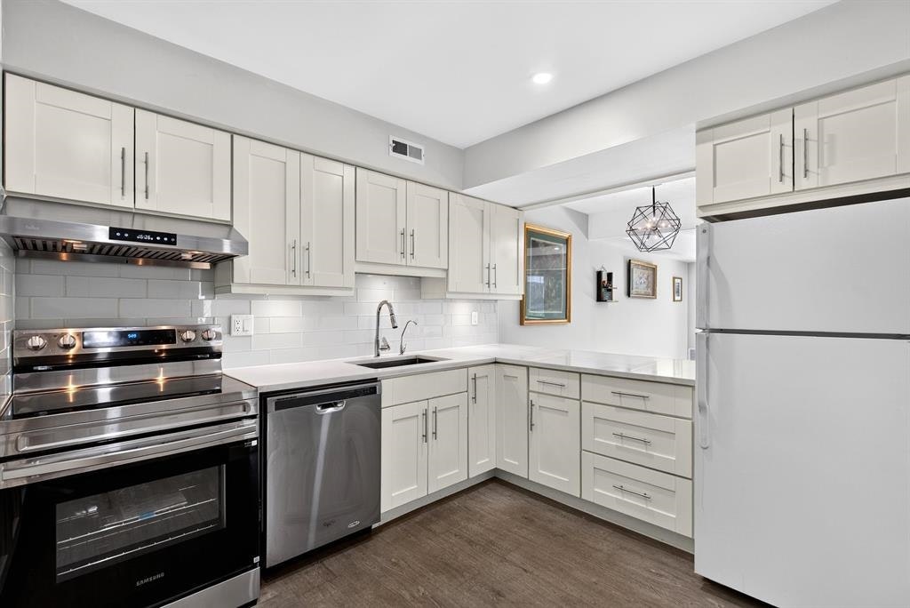 7330 Coronado Drive, Burnaby, BC, V5A 1R1 - 4