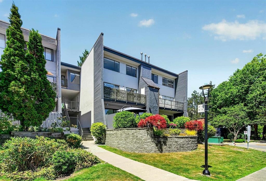 7330 Coronado Drive, Burnaby, BC, V5A 1R1 - 13