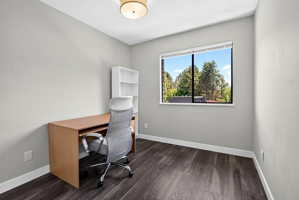 7330 Coronado Drive, Burnaby, BC, V5A 1R1 - 10