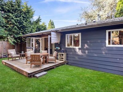 1446 128a Street - 4