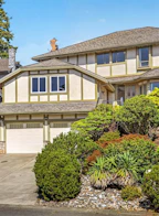 5710 Goldenrod Crescent