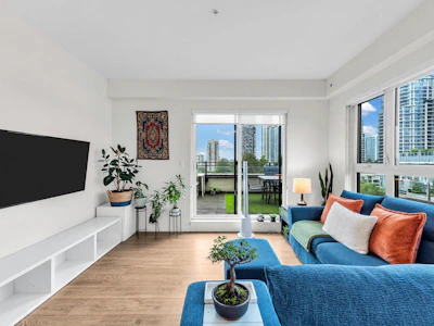501-4468 Dawson Street - 3