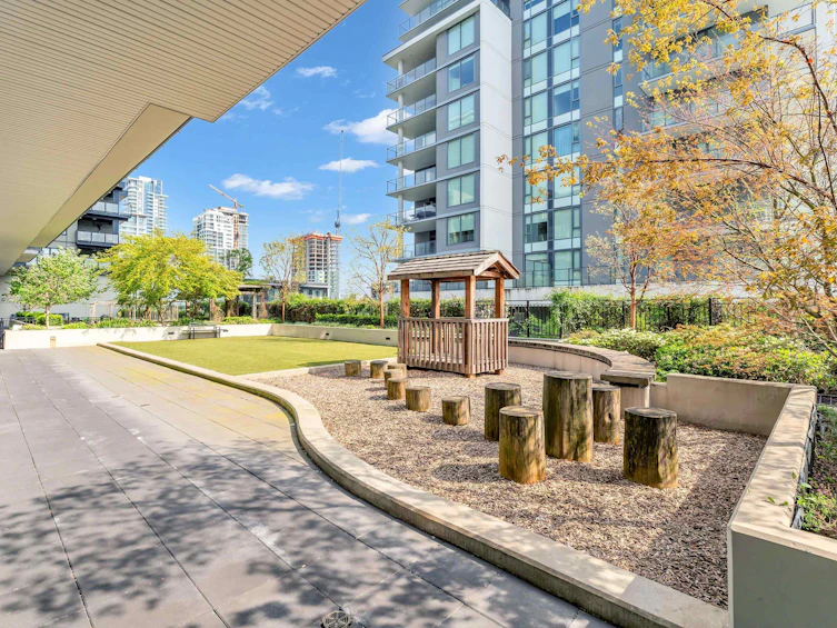 501-4468 Dawson Street, Burnaby, BC, V5C 0J9 - 28