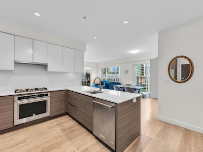 501-4468 Dawson Street - 2