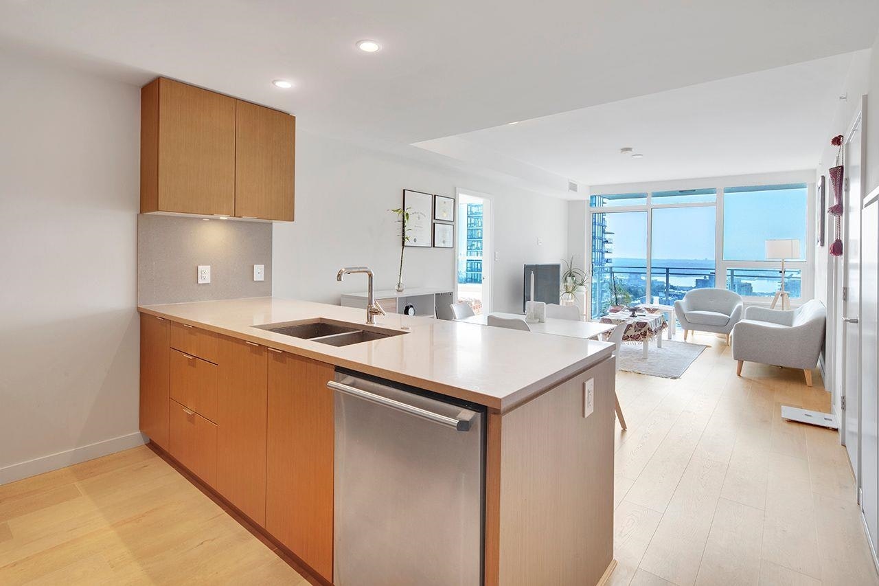 1403-125 E 14th Street, North Vancouver, BC, V7L 0E6
