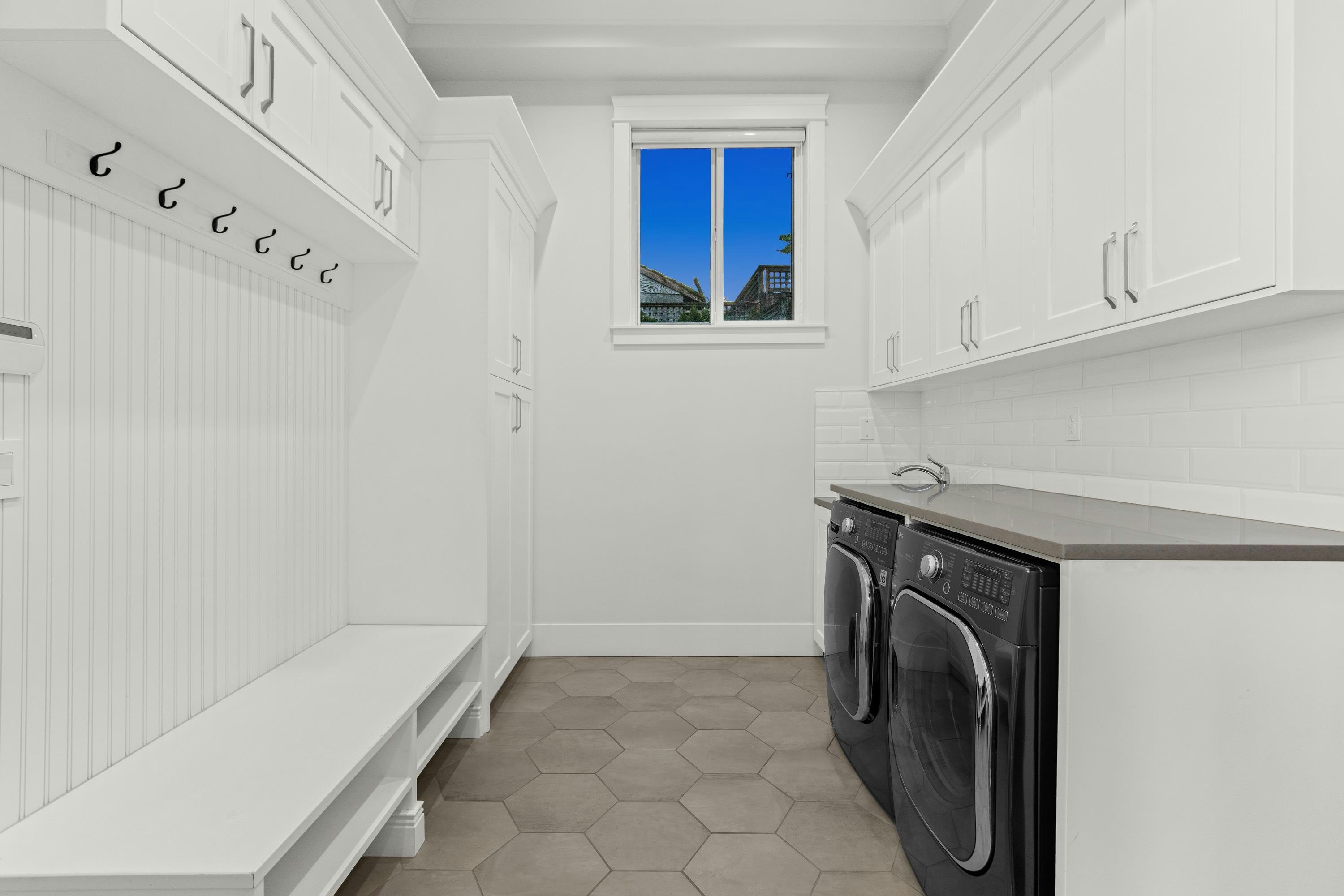 19031 60b Avenue, Surrey, BC, V3S 8C9 - 18