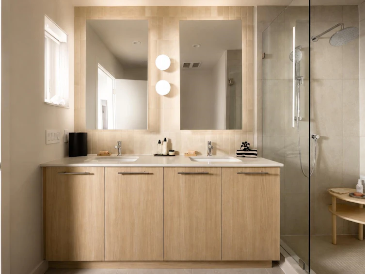 1-2063 E 13th Avenue, Vancouver, BC, V5N 2C5 - 11