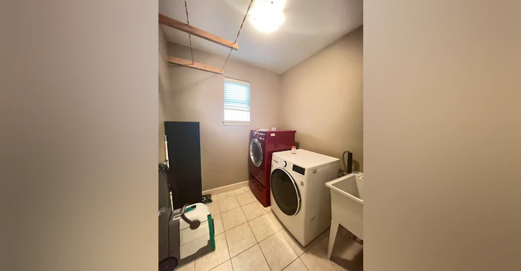 1000 Marguerite Street, Coquitlam, BC, V3E 0E1 - 21