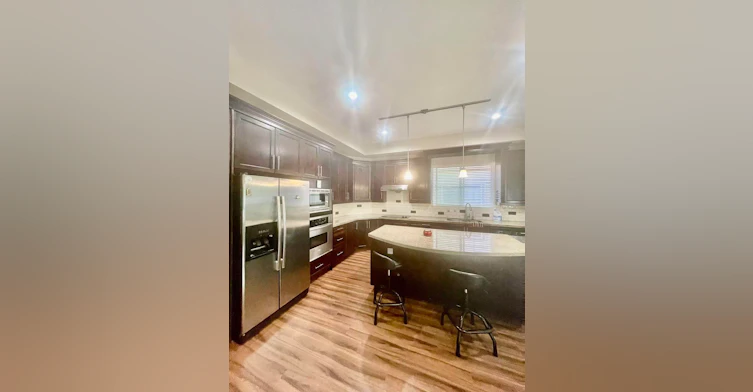 1000 Marguerite Street, Coquitlam, BC, V3E 0E1 - 2