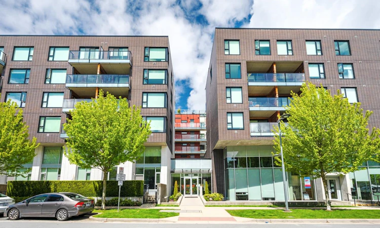 523-5955 Birney Avenue