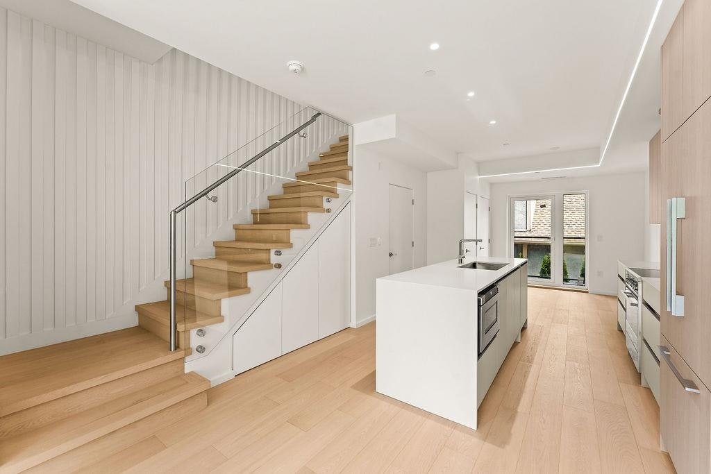 4522 Heather Street - 5