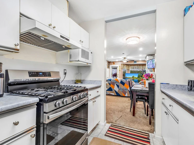 18-7127 124 Street Avenue, Surrey, BC, V3W 3W9 - 10