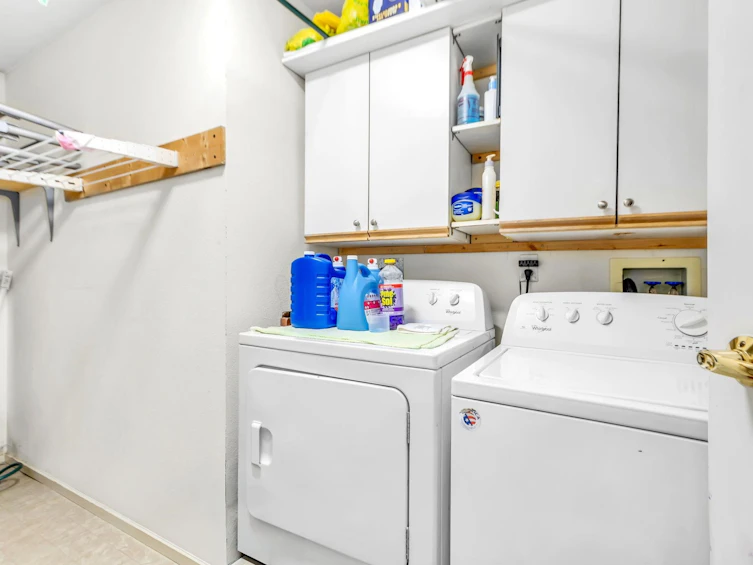 18-7127 124 Street Avenue, Surrey, BC, V3W 3W9 - 18
