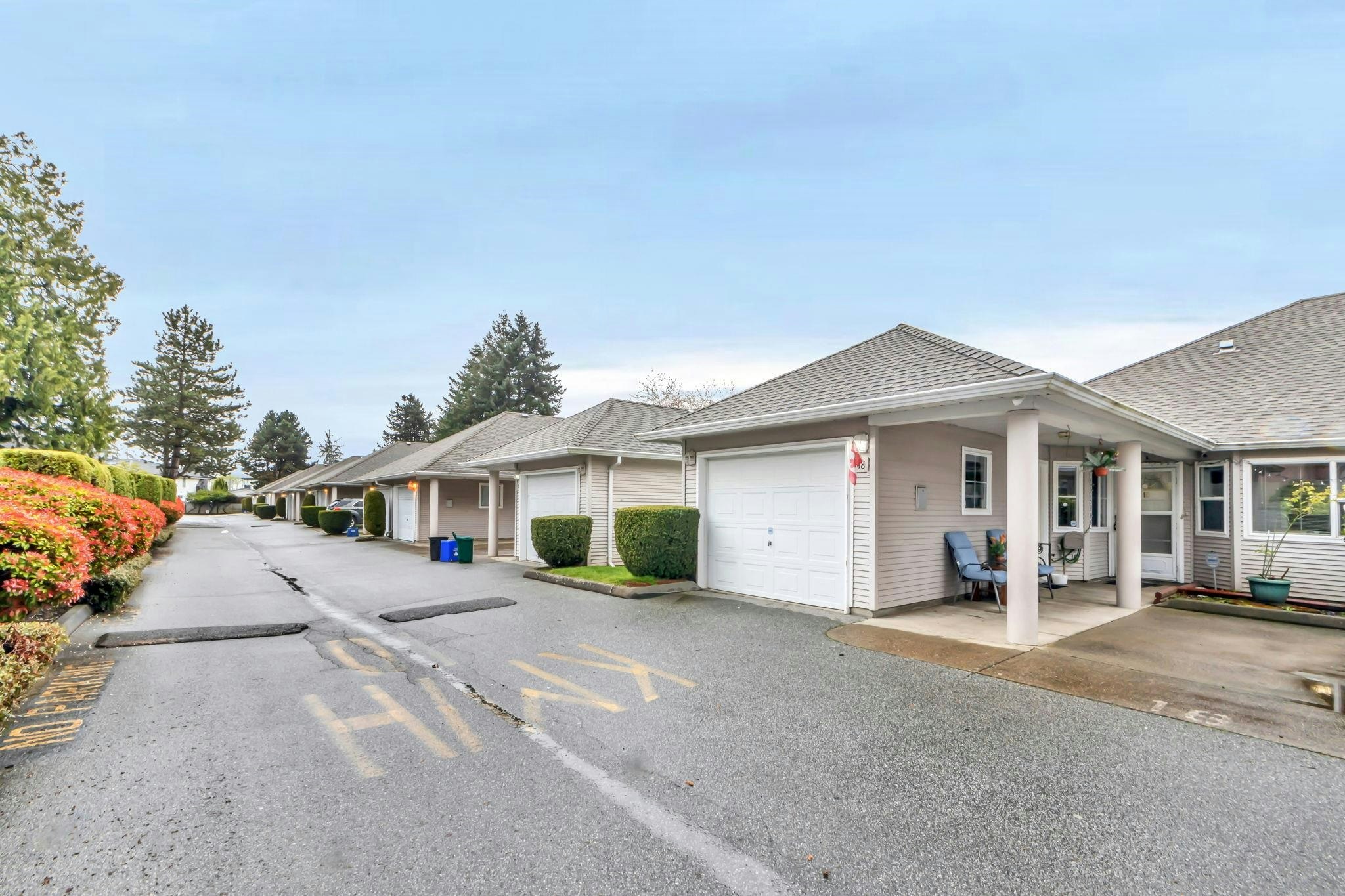 18-7127 124 Street Avenue, Surrey, BC, V3W 3W9