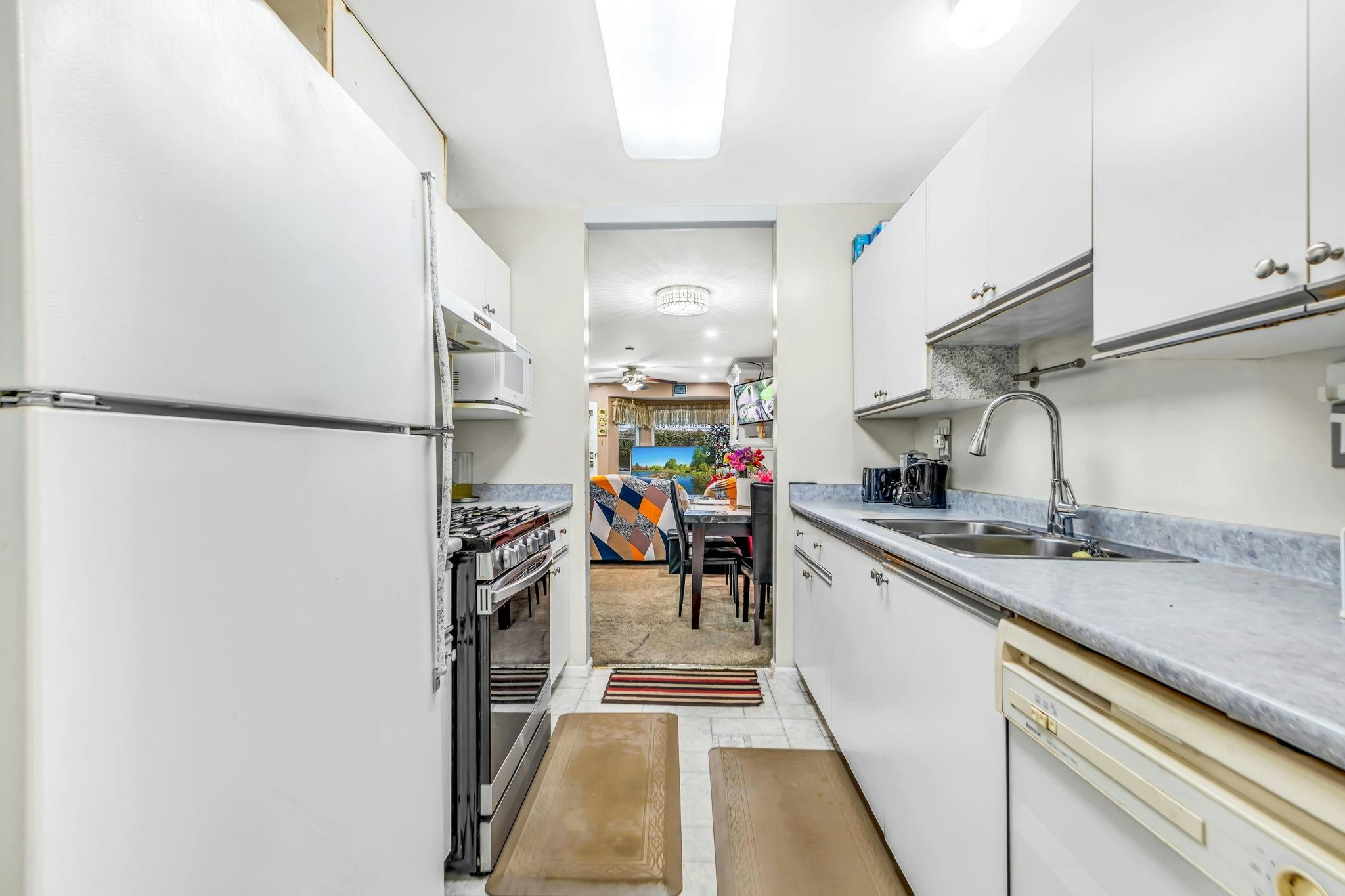 18-7127 124 Street Avenue, Surrey, BC, V3W 3W9 - 9