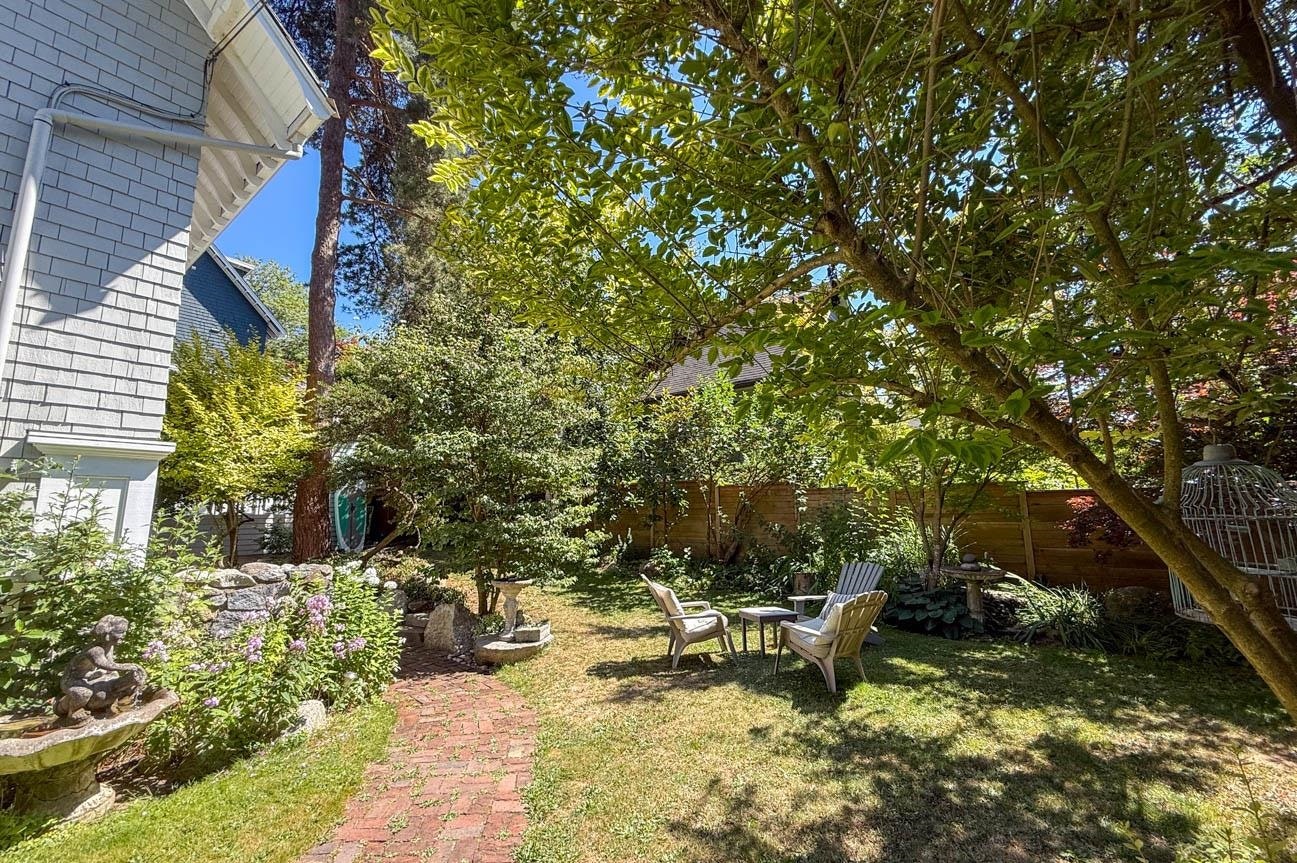 WITHHELD Withheld, Vancouver, BC, V6K 1J8 - 39