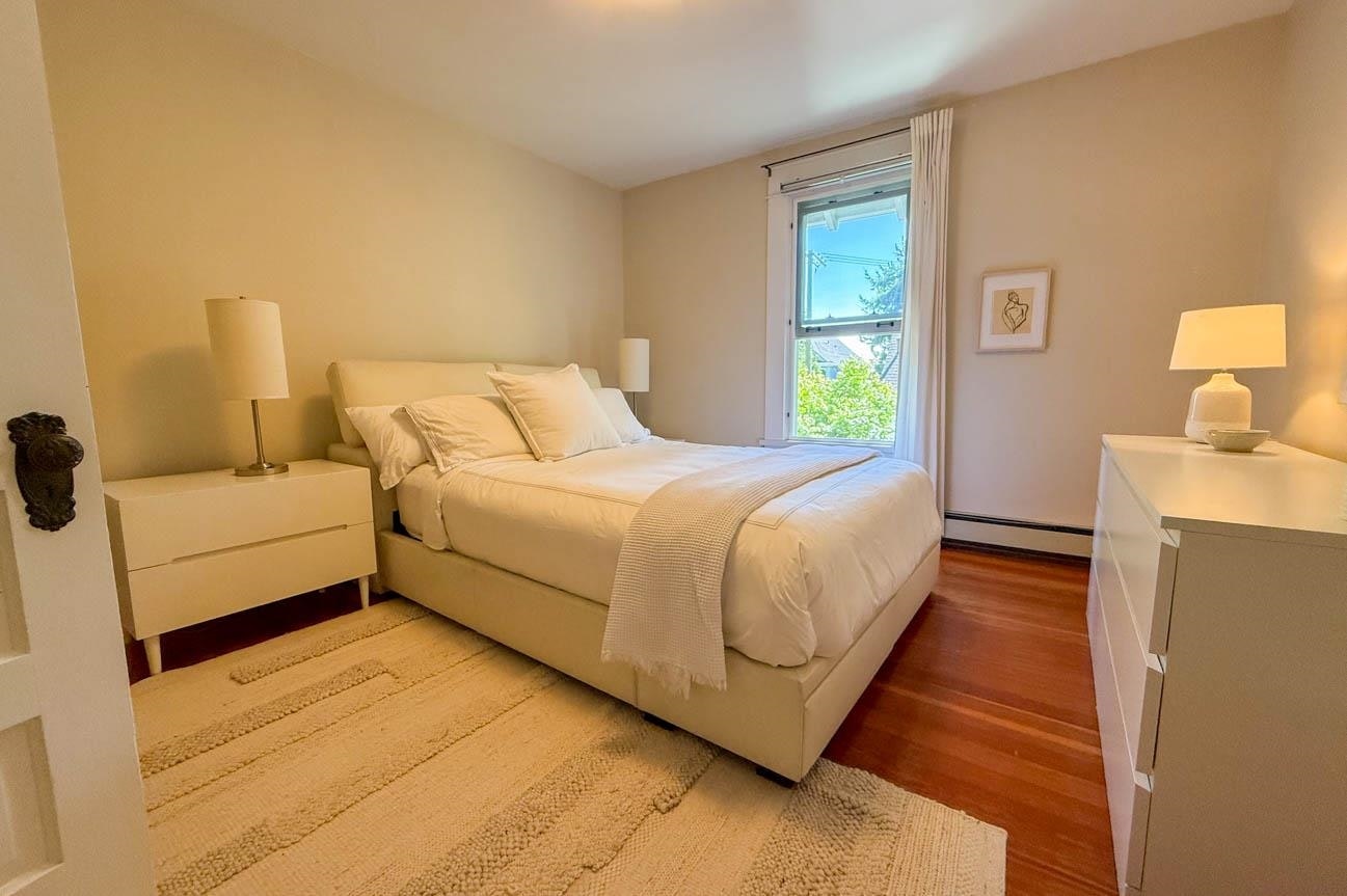 WITHHELD Withheld, Vancouver, BC, V6K 1J8 - 26
