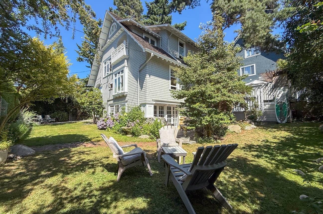 WITHHELD Withheld, Vancouver, BC, V6K 1J8 - 40