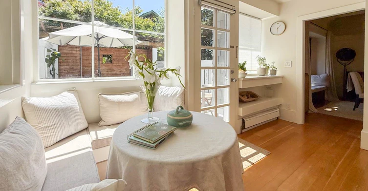 WITHHELD Withheld, Vancouver, BC, V6K 1J8 - 21