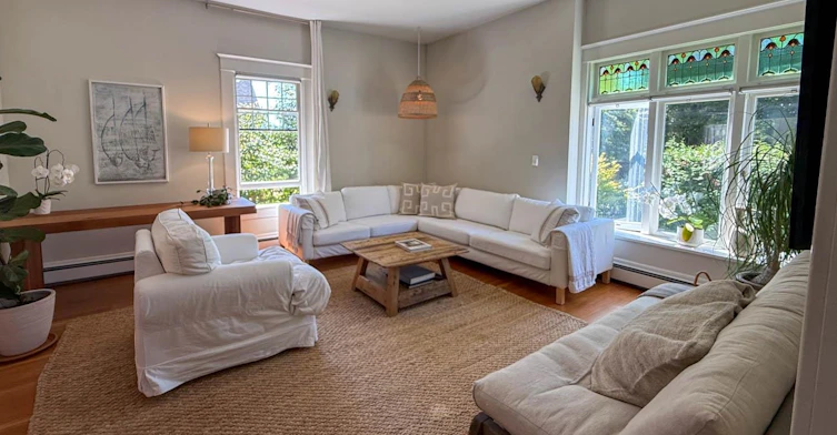 WITHHELD Withheld, Vancouver, BC, V6K 1J8 - 10