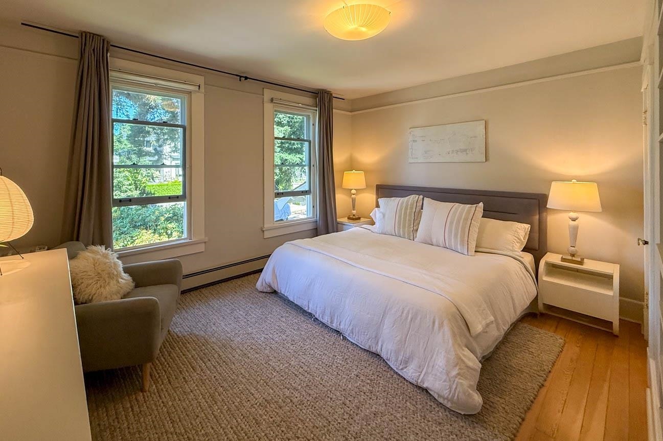 WITHHELD Withheld, Vancouver, BC, V6K 1J8 - 25