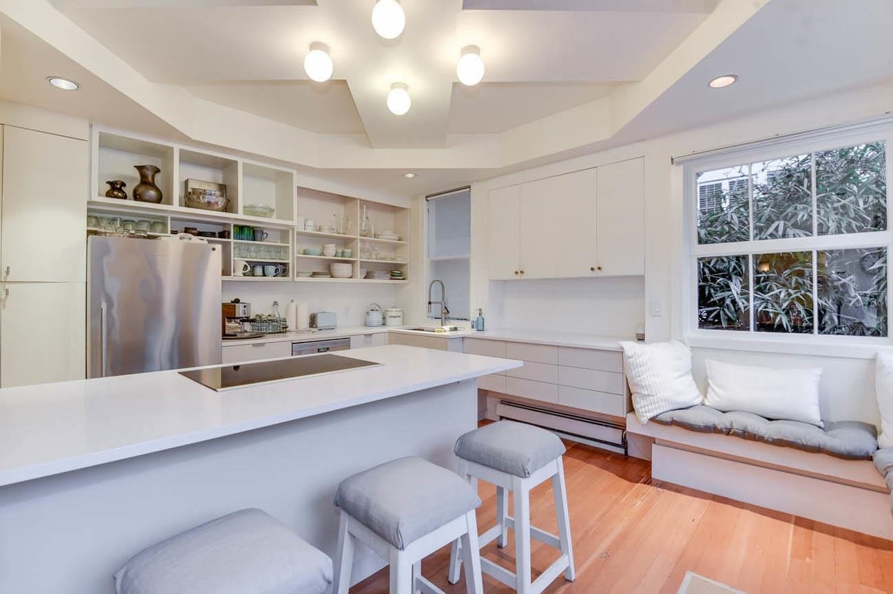 WITHHELD Withheld, Vancouver, BC, V6K 1J8 - 20