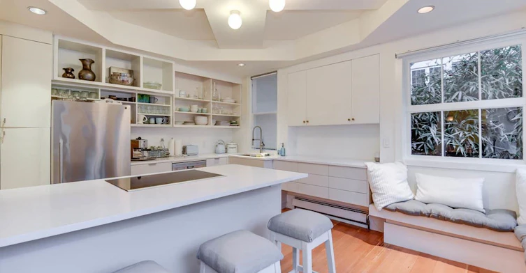 WITHHELD Withheld, Vancouver, BC, V6K 1J8 - 20