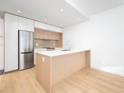 214-9888 University Crescent - 5