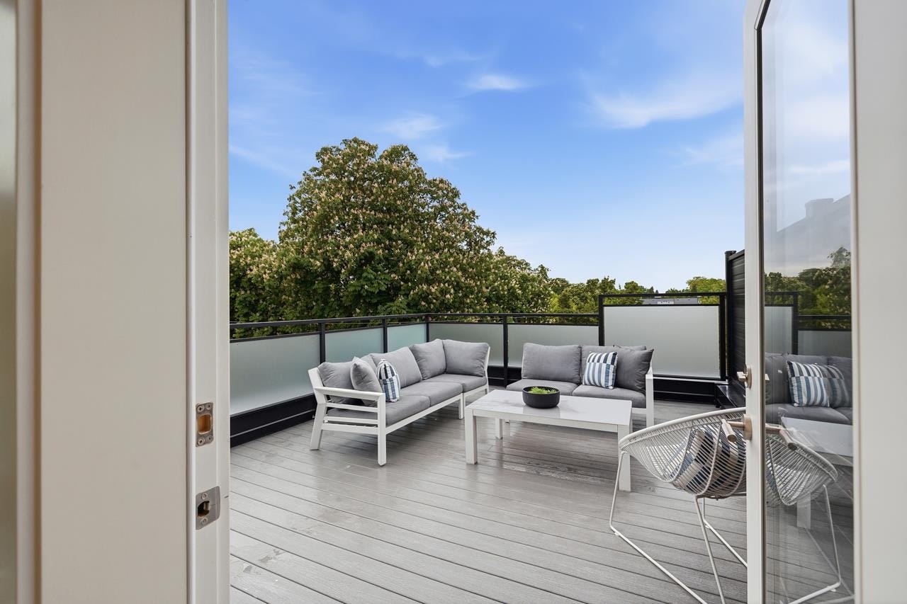 1-2511 Kitchener Street, Vancouver, BC, V5K 3C7 - 25