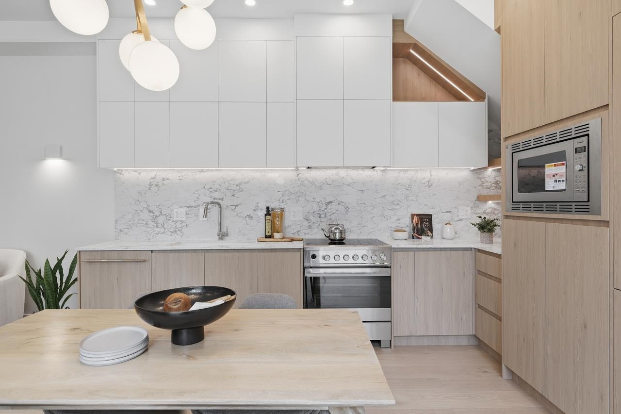1-2511 Kitchener Street, Vancouver, BC, V5K 3C7 - 13
