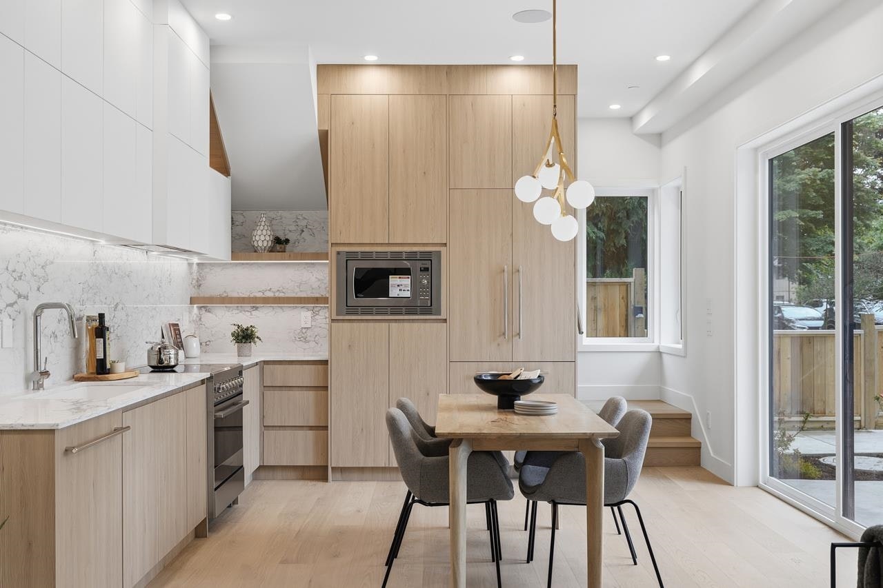 1-2511 Kitchener Street, Vancouver, BC, V5K 3C7 - 9