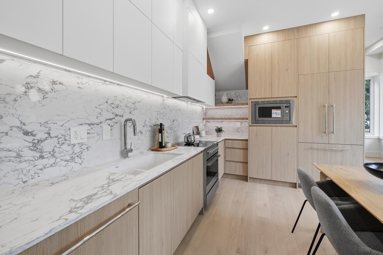 1-2511 Kitchener Street, Vancouver, BC, V5K 3C7 - 14