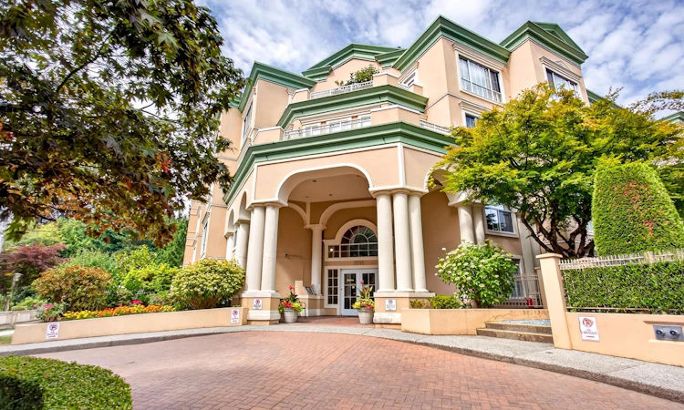 218-2985 Princess Crescent