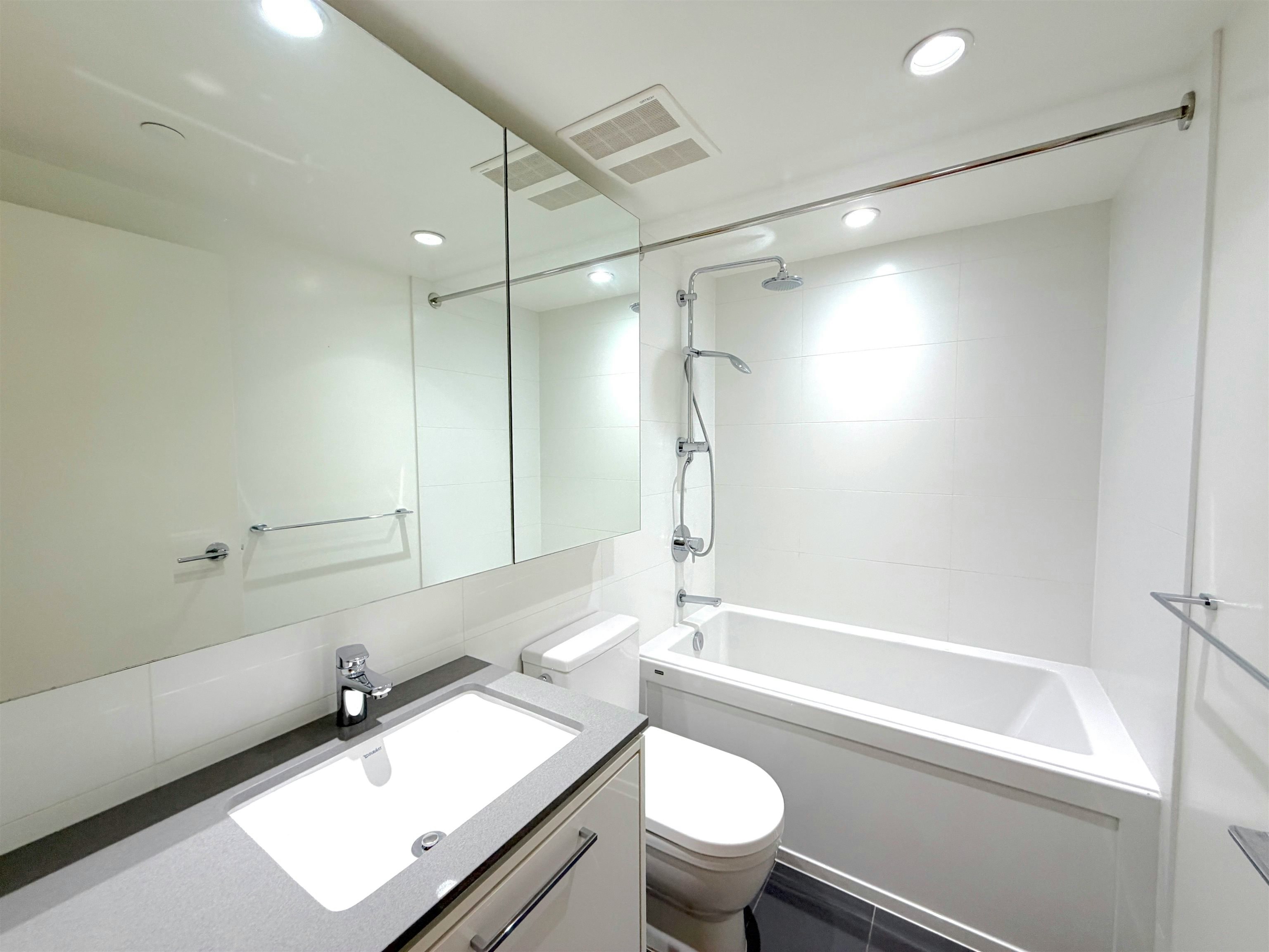 1502-680 Seylynn Crescent, North Vancouver, BC, V7J 0B5 - 12