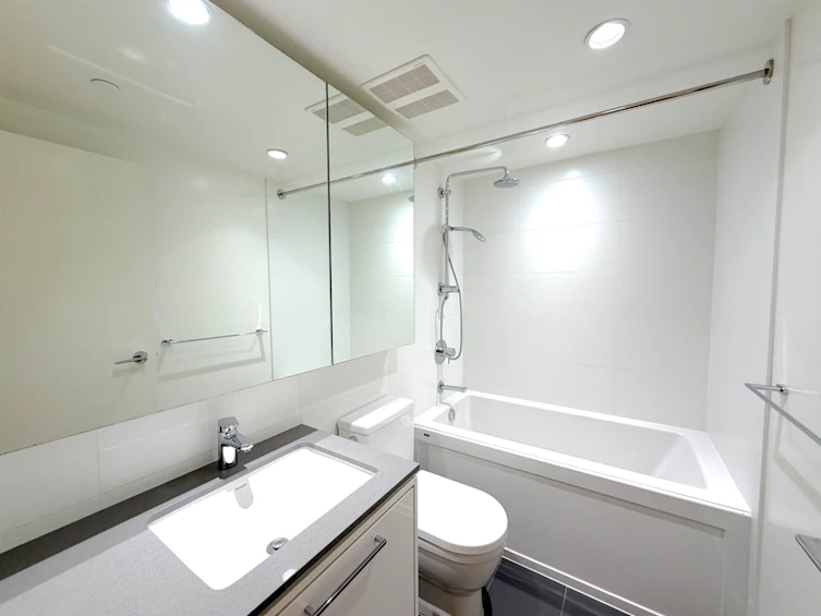 1502-680 Seylynn Crescent, North Vancouver, BC, V7J 0B5 - 12