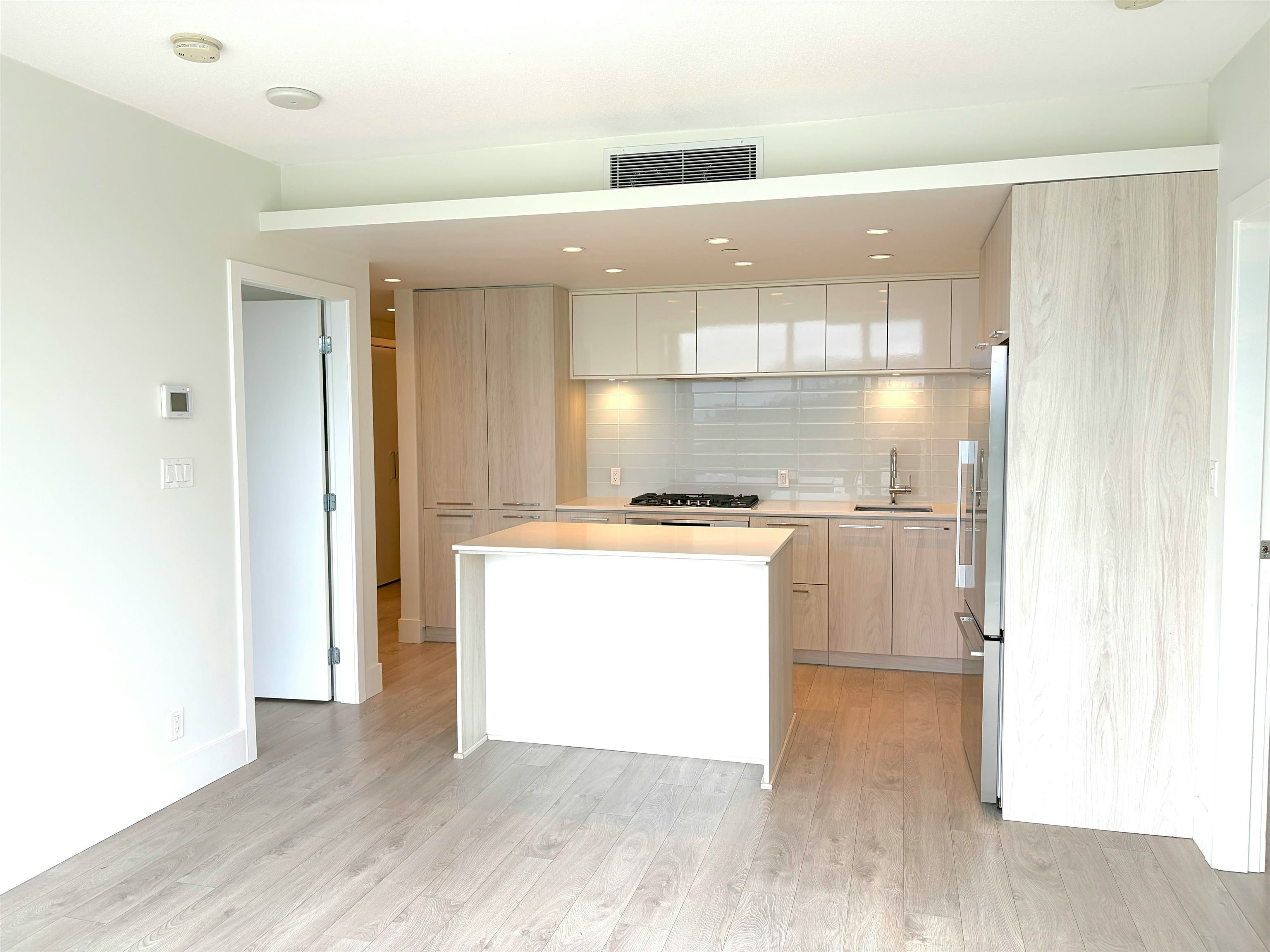 1502-680 Seylynn Crescent - 5