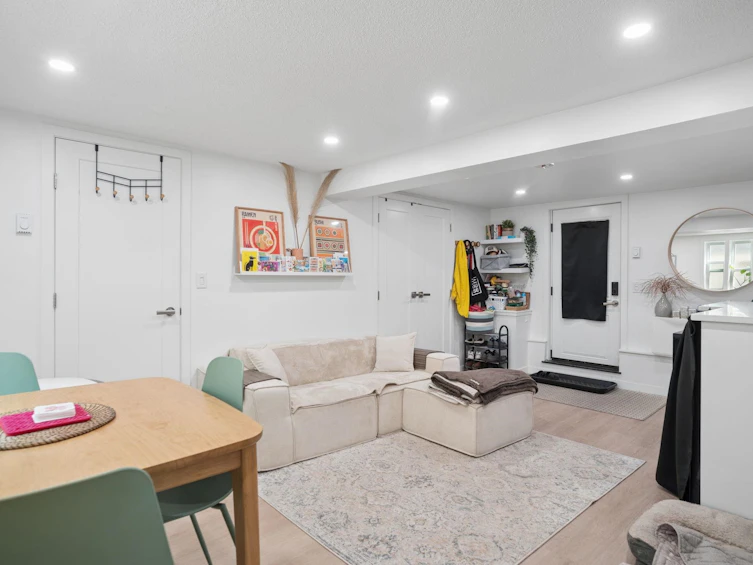 2890 W 8th Avenue, Vancouver, BC, V6K 2B9 - 14